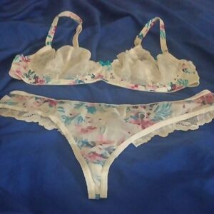 Adore Me Floral Lace Lingerie Set in Cream and Pink